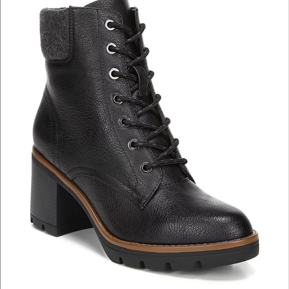 Naturalizer Madalynn 2 Lug Sole Booties - Picture 1 of 9